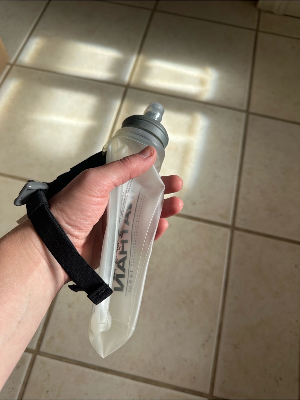 Nathan SoftFlask Handheld Water Bottle - Clear/Translucent